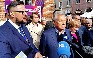 Aleksander Kwaśniewski spotkał się z mieszkańcami Olsztyna. Były prezydent poparł Marcina Kulaska w jesiennych wyborach